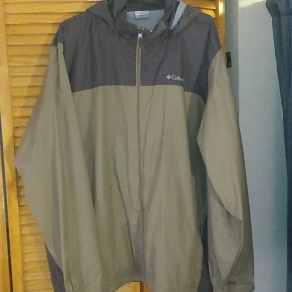 Columbia men's XXL rain jacket tan/grey